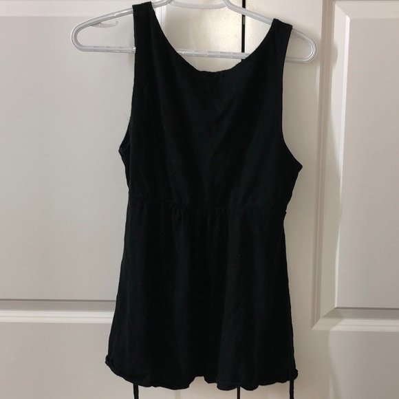 Black V Neck Crossover Tank Top w Waist Ties - Picture 3 of 3